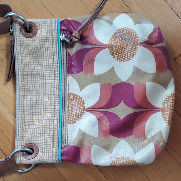 Fossil Crossbody Bag - Picture 2 of 5